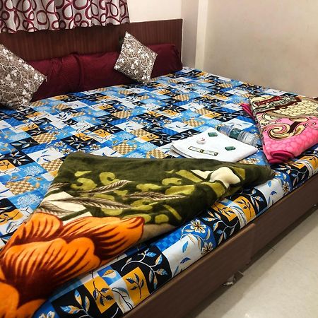 New Yanti Guest House Ujjain Luaran gambar